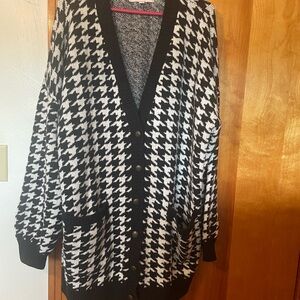 LOFT Monochrome Knit Cardigan